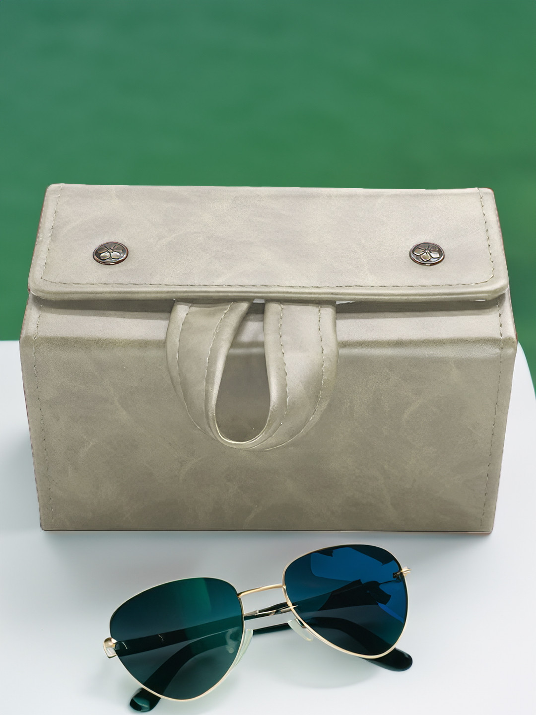 Aura Cream Water Resistant Leather Separator Organiser