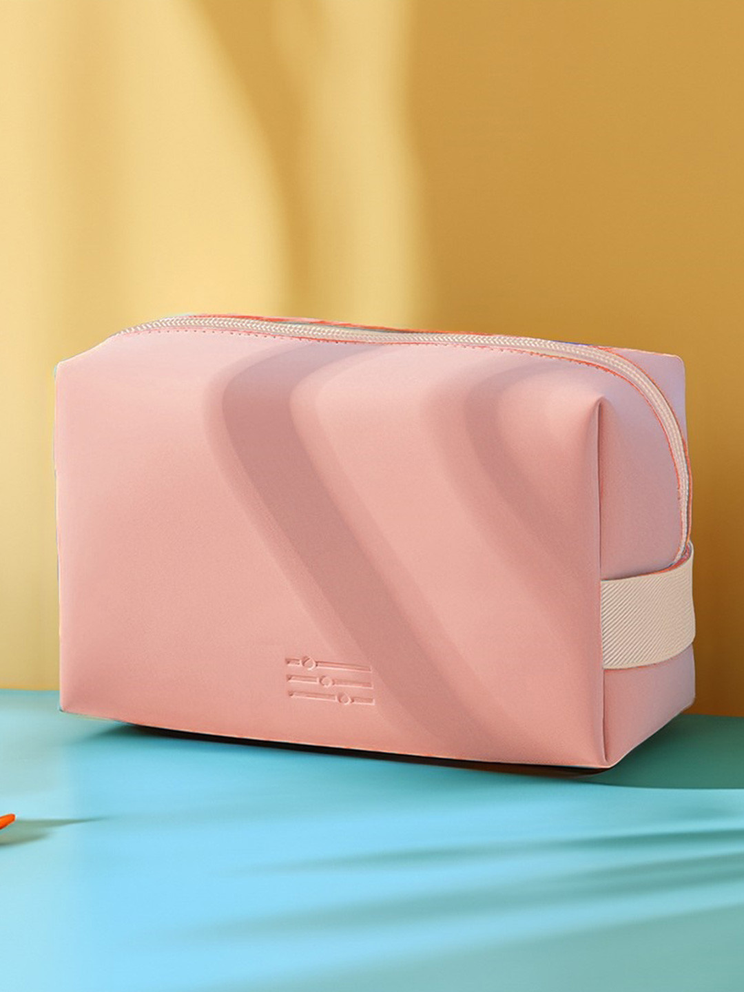 Aura Peach Water Resistant Multi-Utility Organiser