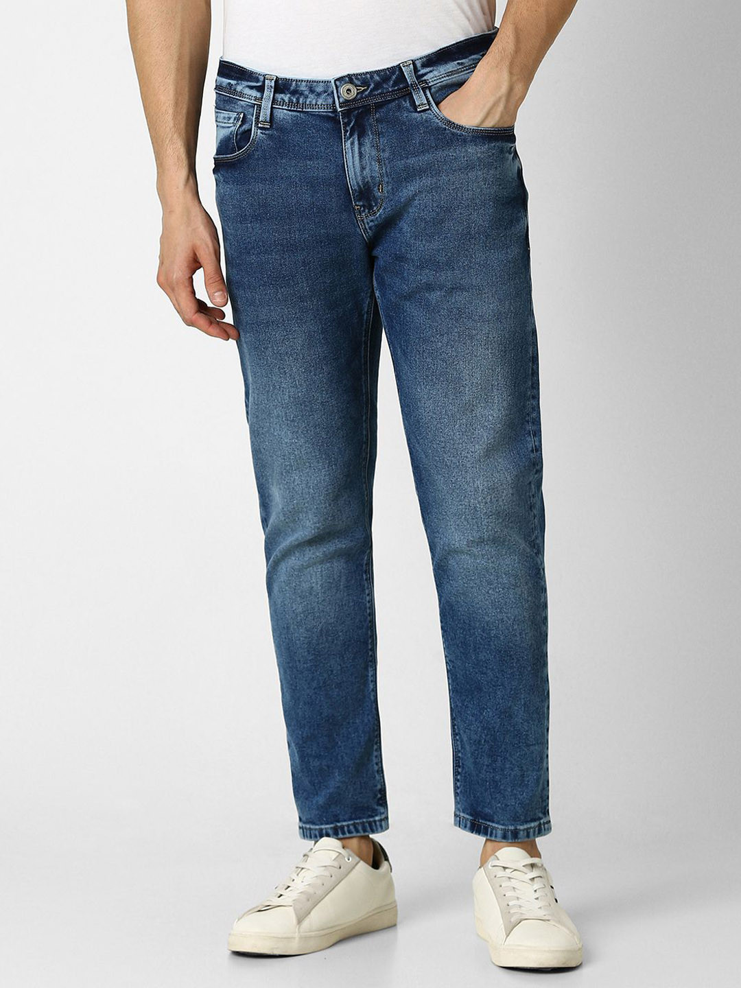 VAN HEUSEN DENIM LABS Men Slim Fit Mid-Rise Slash Knee Light Fade Jeans