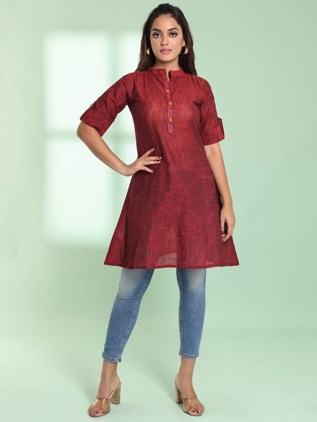 Charukriti Abstract Self Design Mandarin Collar Roll-Up Sleeves A-Line Kurta