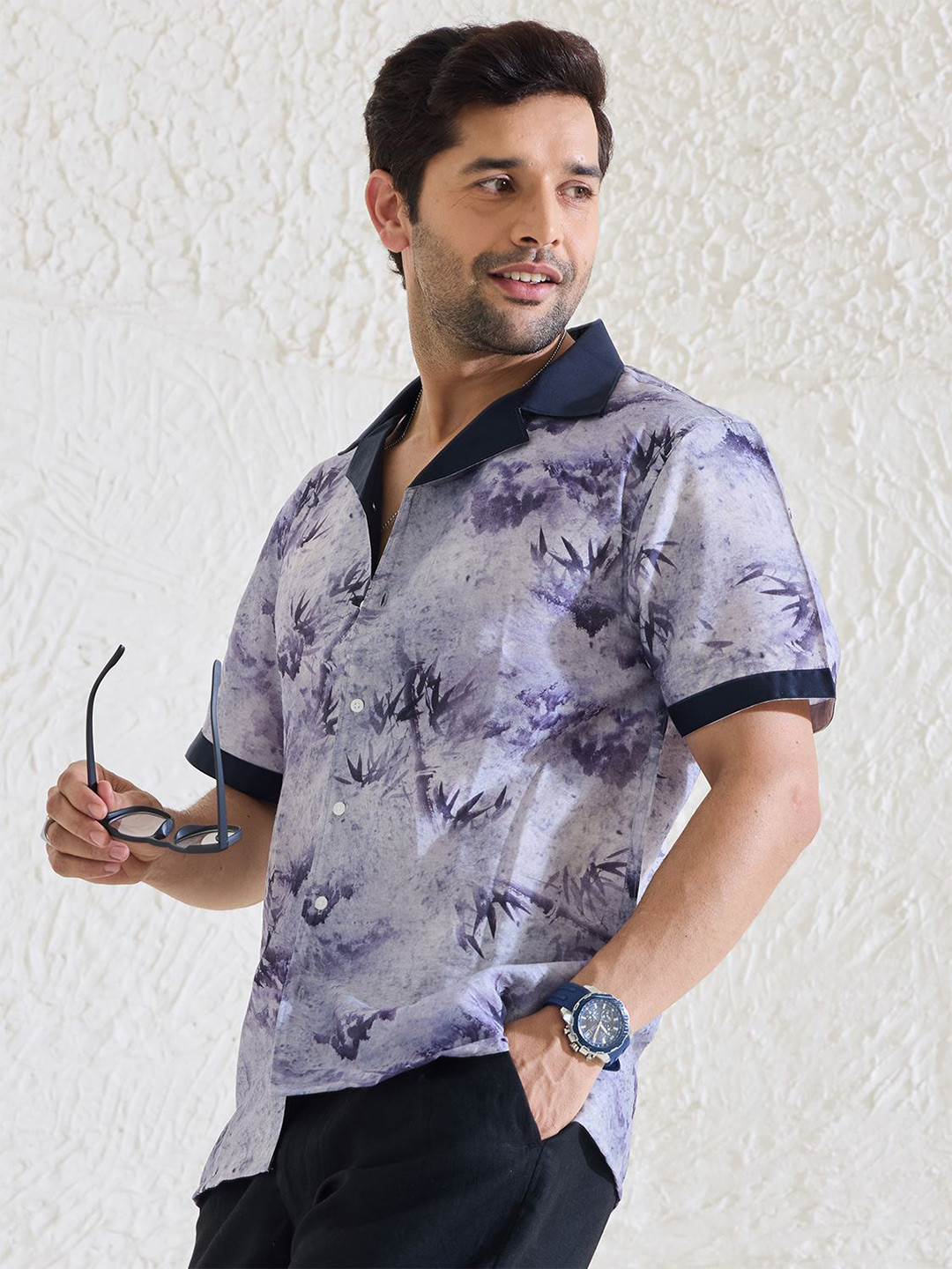 MR BUTTON Men Floral Printed Cuban Collar Casual Shirt