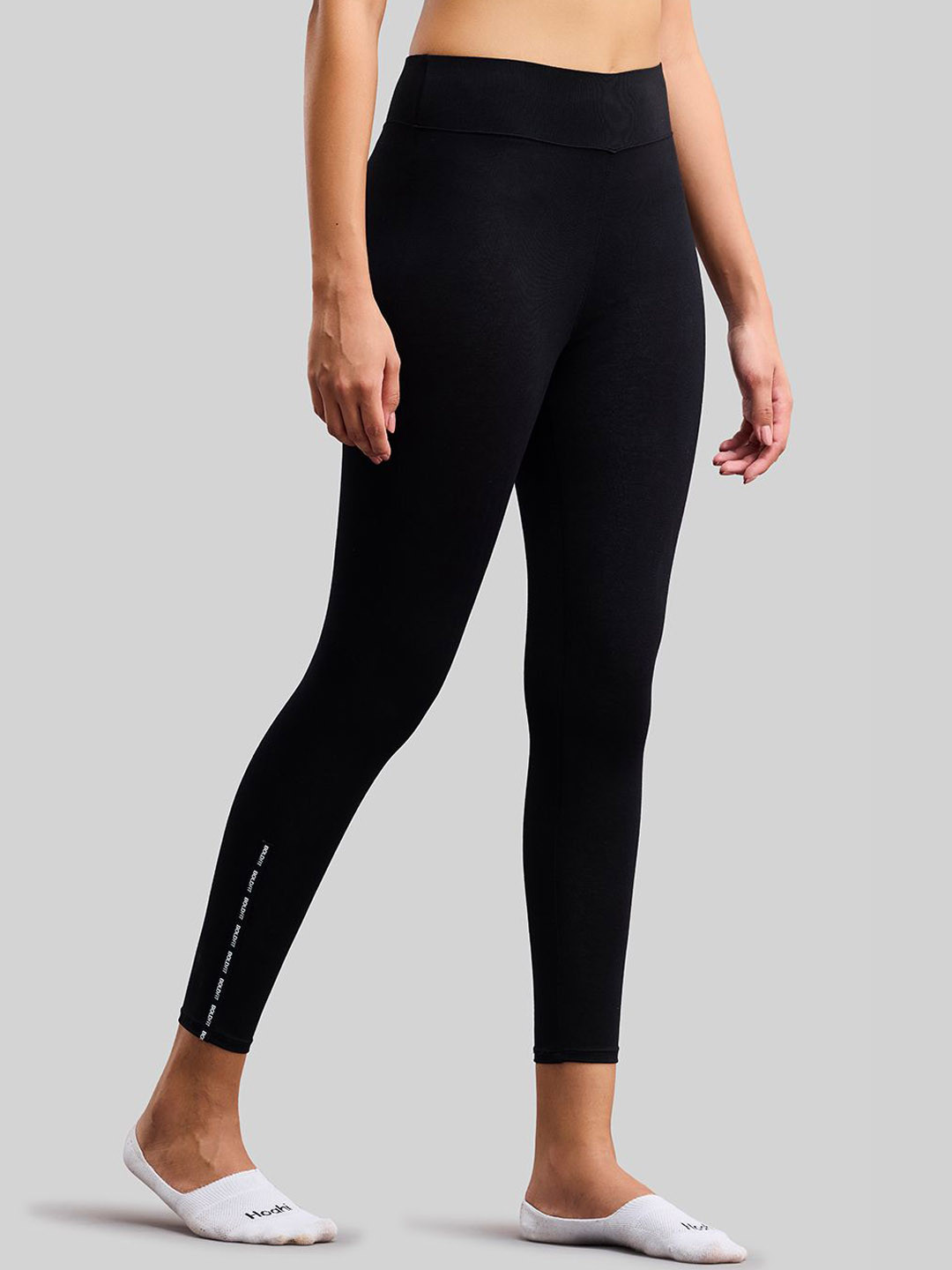 BOLDFIT Women Solid High Rise Ankle-Length Leggings