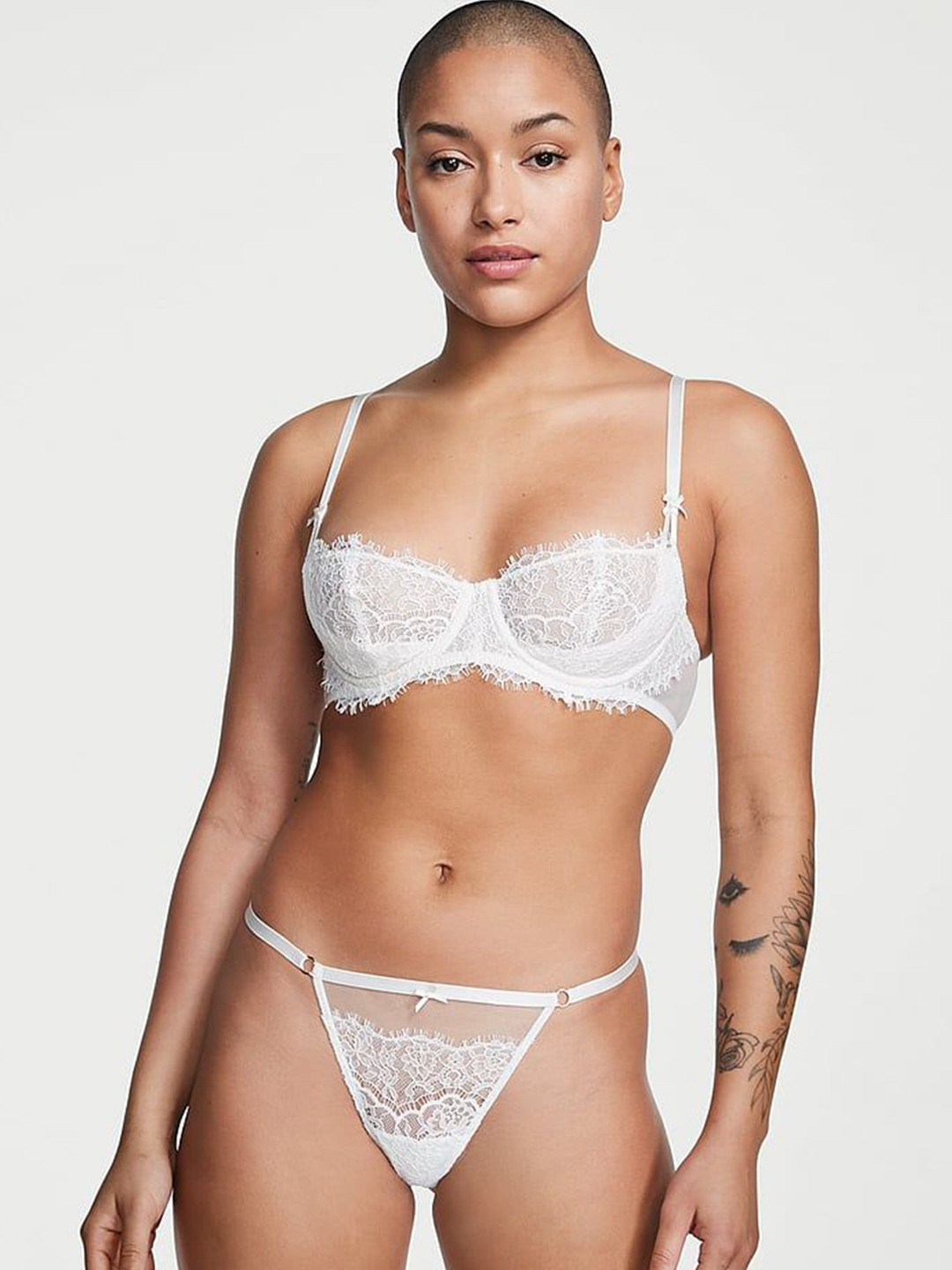 Victoria's Secret Dream Angels Mesh and Lace V-String Panty