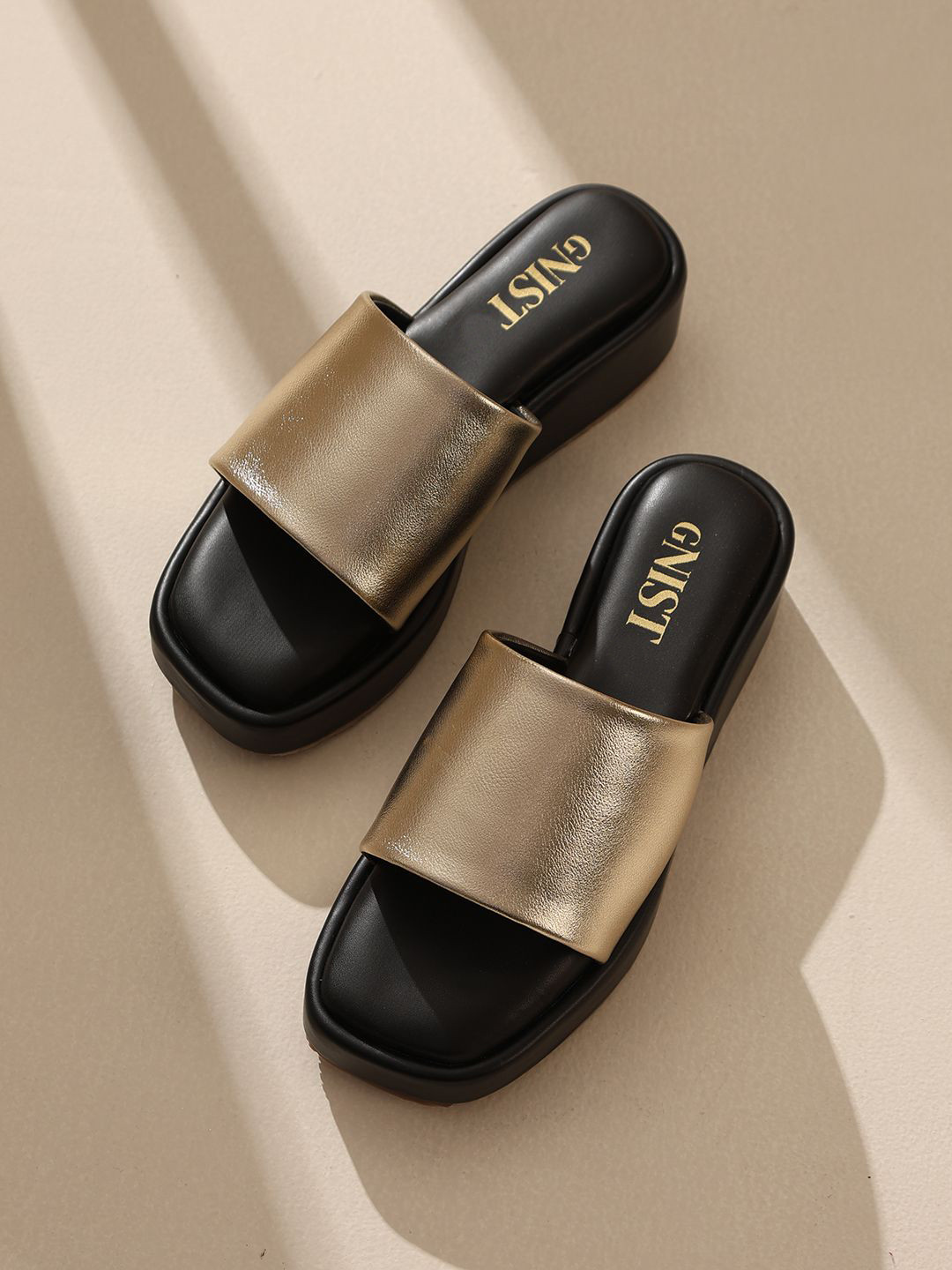 GNIST Colourblocked Square Toe Platform heels