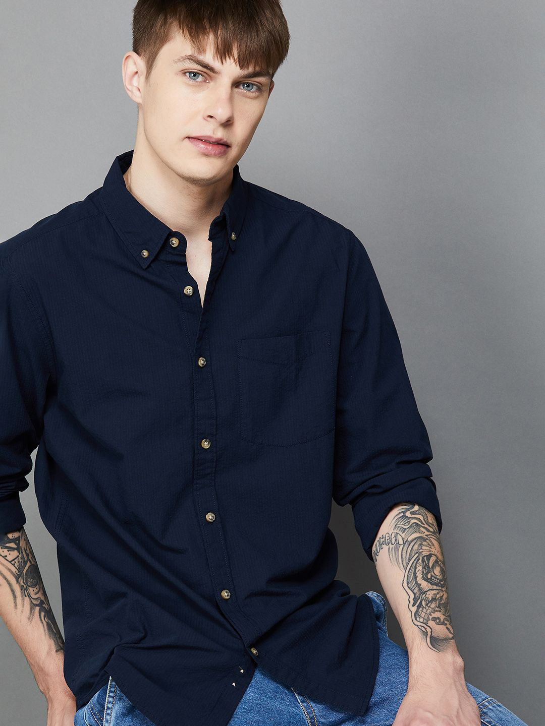 Fame Forever by Lifestyle Men Solid Button Down Collar Slim Fit Casual Shirt