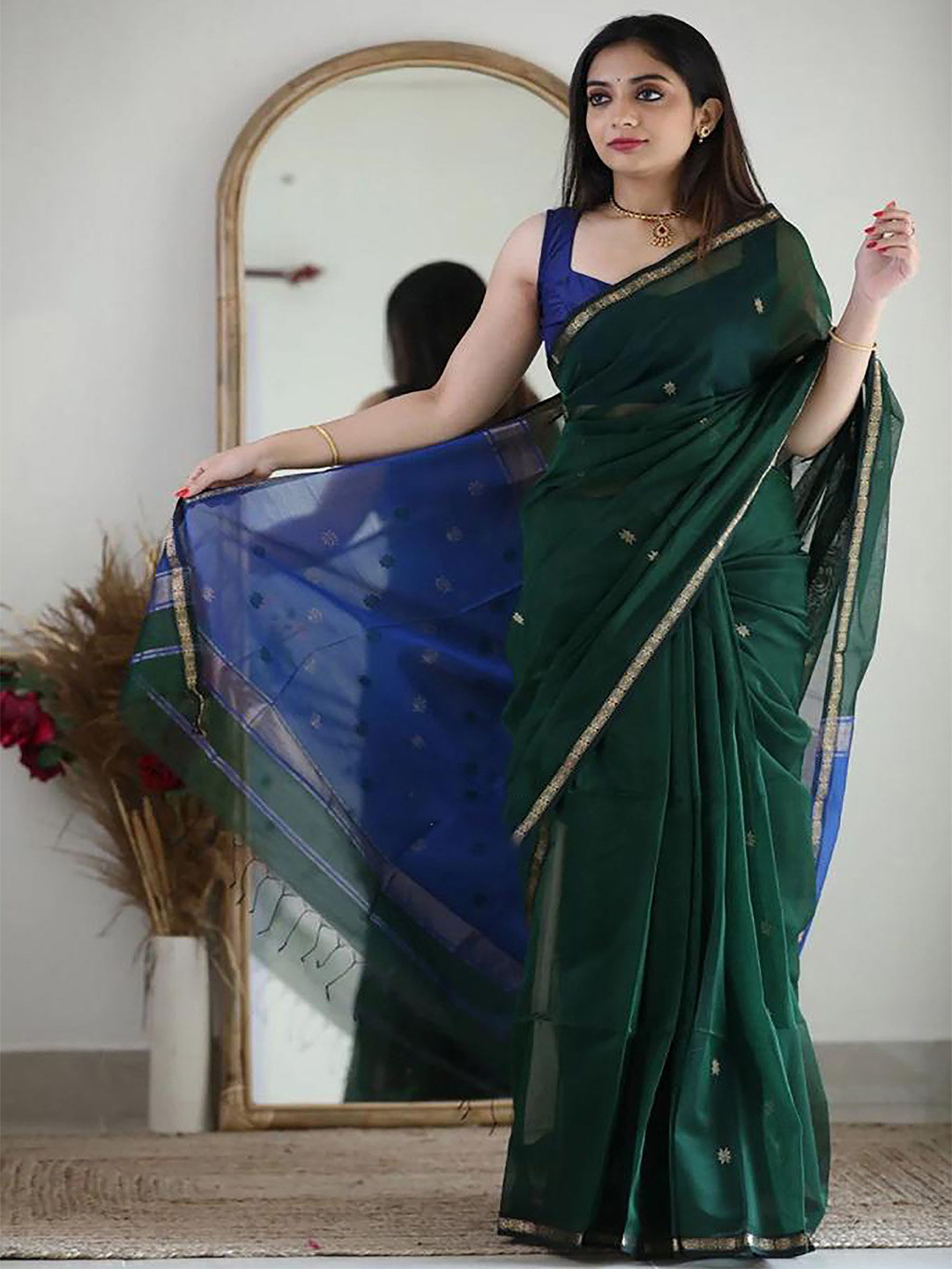 KALINI Ethnic Motifs Woven Design Zari Banarasi Saree