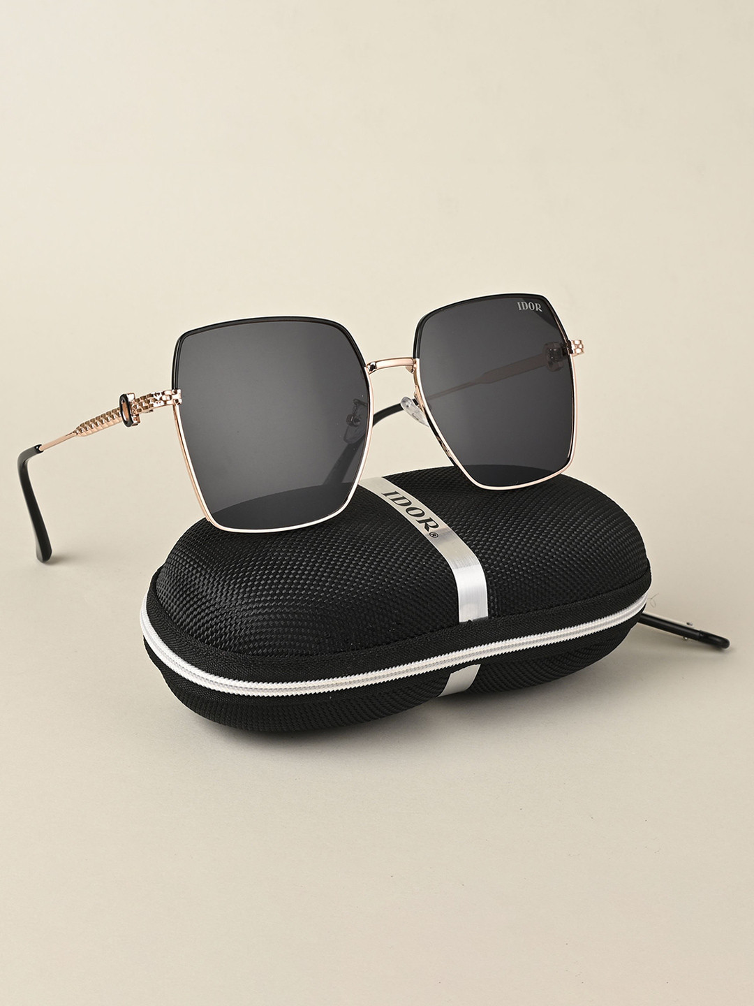 IDOR Unisex Square Sunglasses with Polarised and UV Protected Lens IDOR-3106-C1