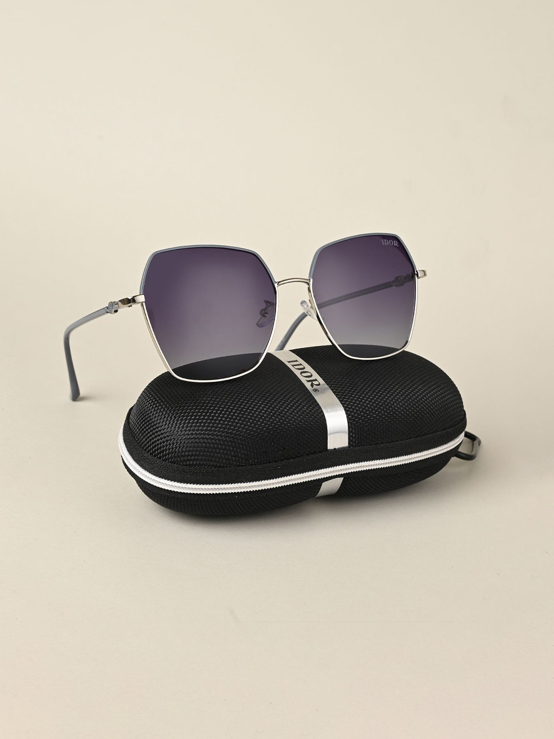 IDOR Unisex Square Sunglasses with Polarised and UV Protected Lens IDOR-3112-C2