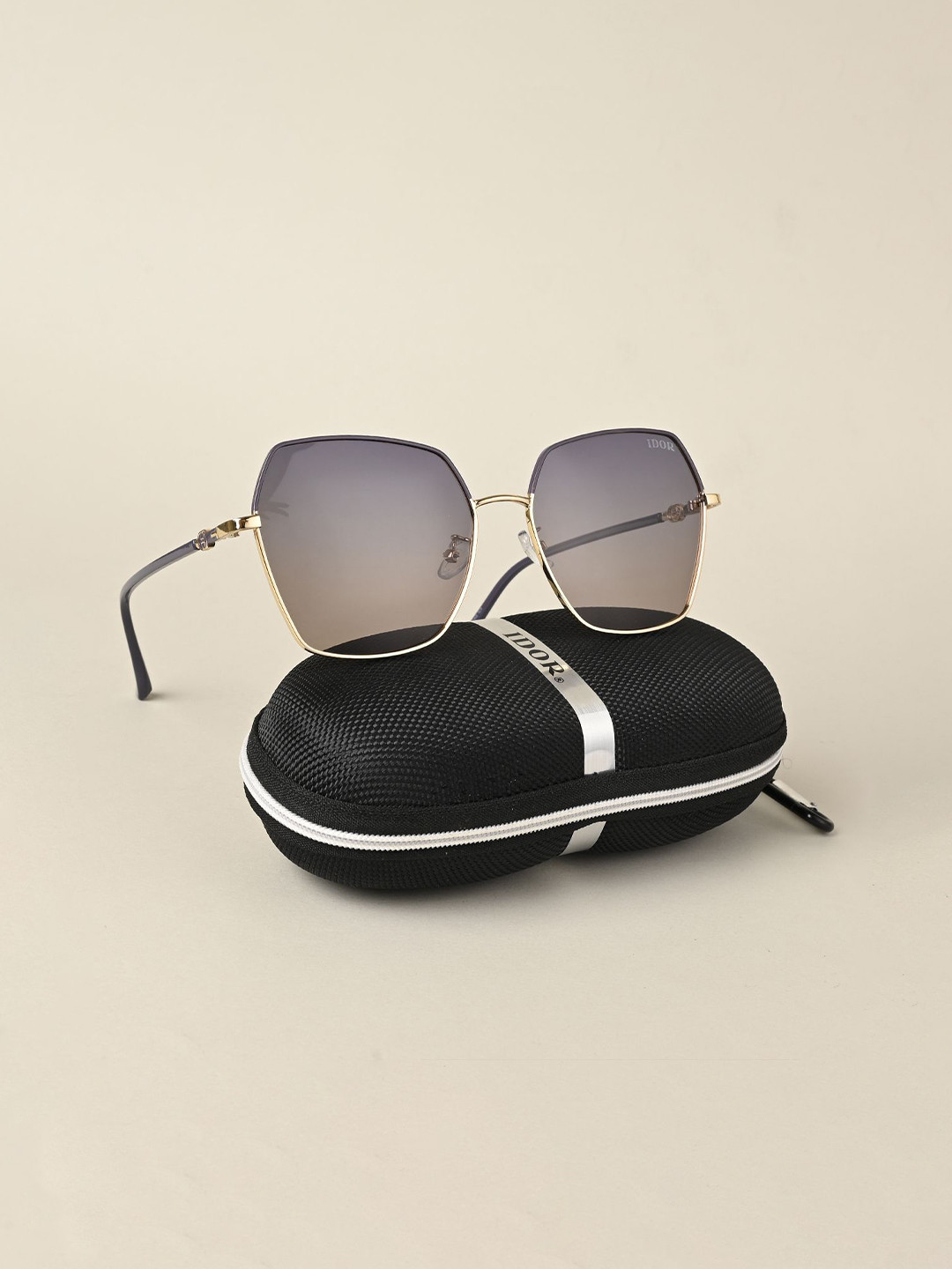 IDOR Unisex Square Sunglasses with Polarised and UV Protected Lens IDOR-3112-C3