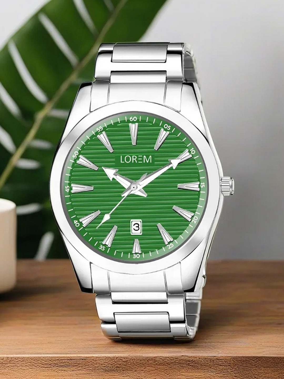 LOREM Men Textured Dial & Stainless Steel Bracelet Style Straps Analogue Watch LR150-C
