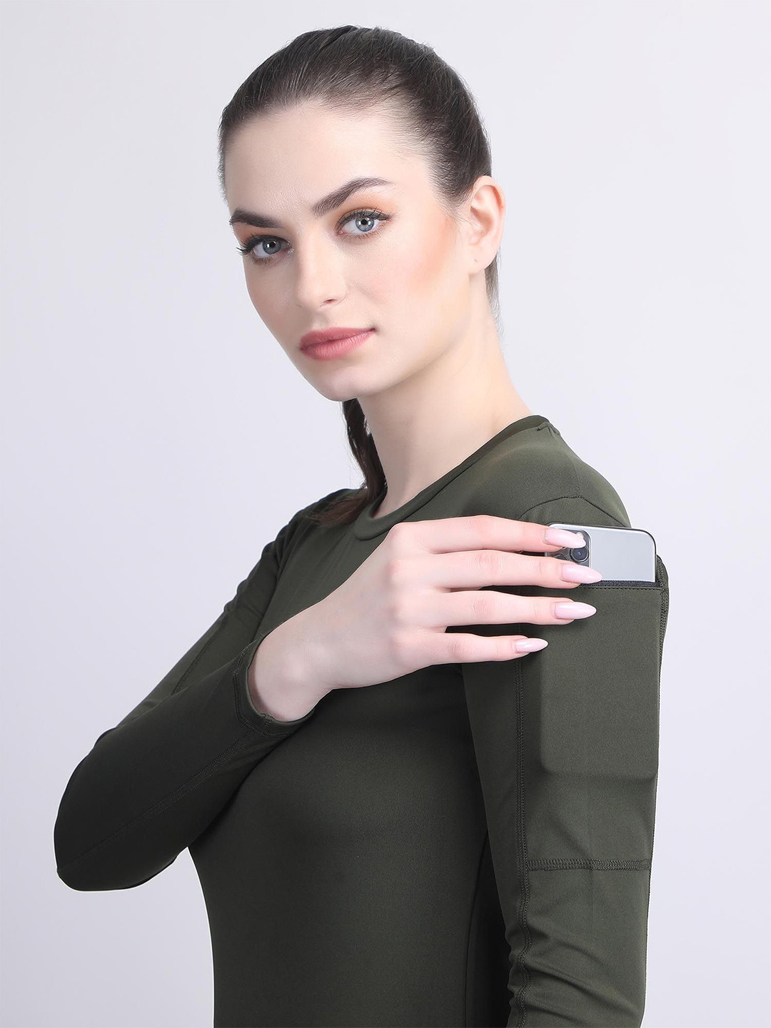 Raxedo Women Solid Round Neck Pocket Compression T-shirt