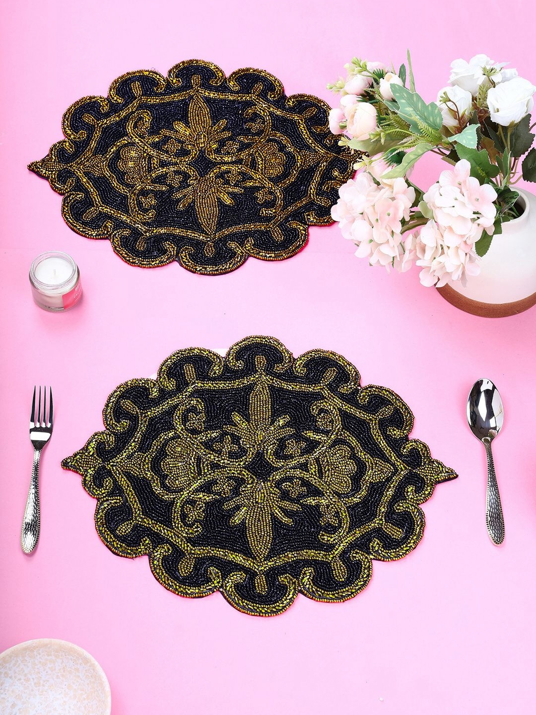 YWULY 2 Pcs Black & Beige Beaded Table Placemats