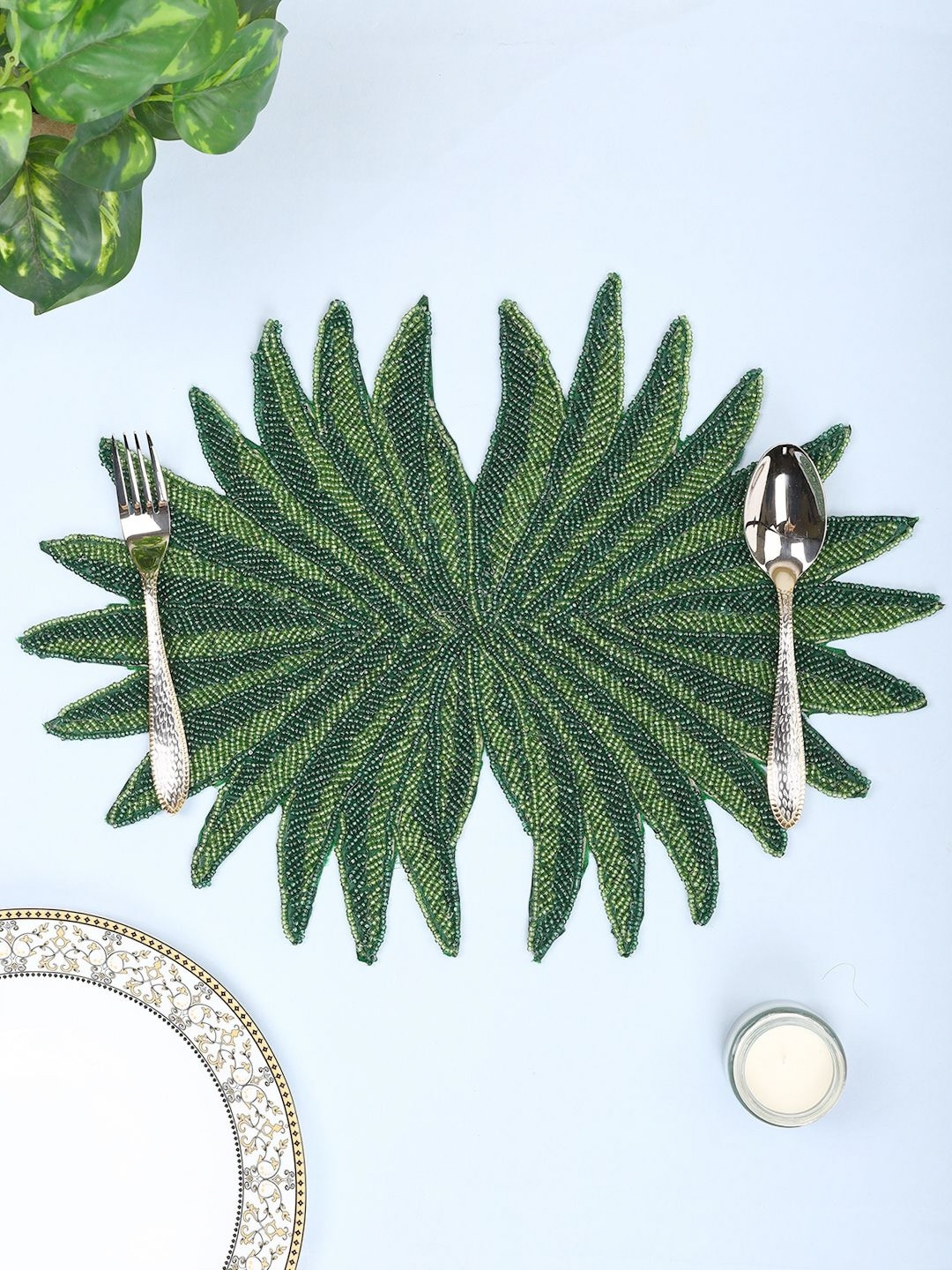 YWULY Dark Green & Green Embellished Dining Table Beaded Placemats