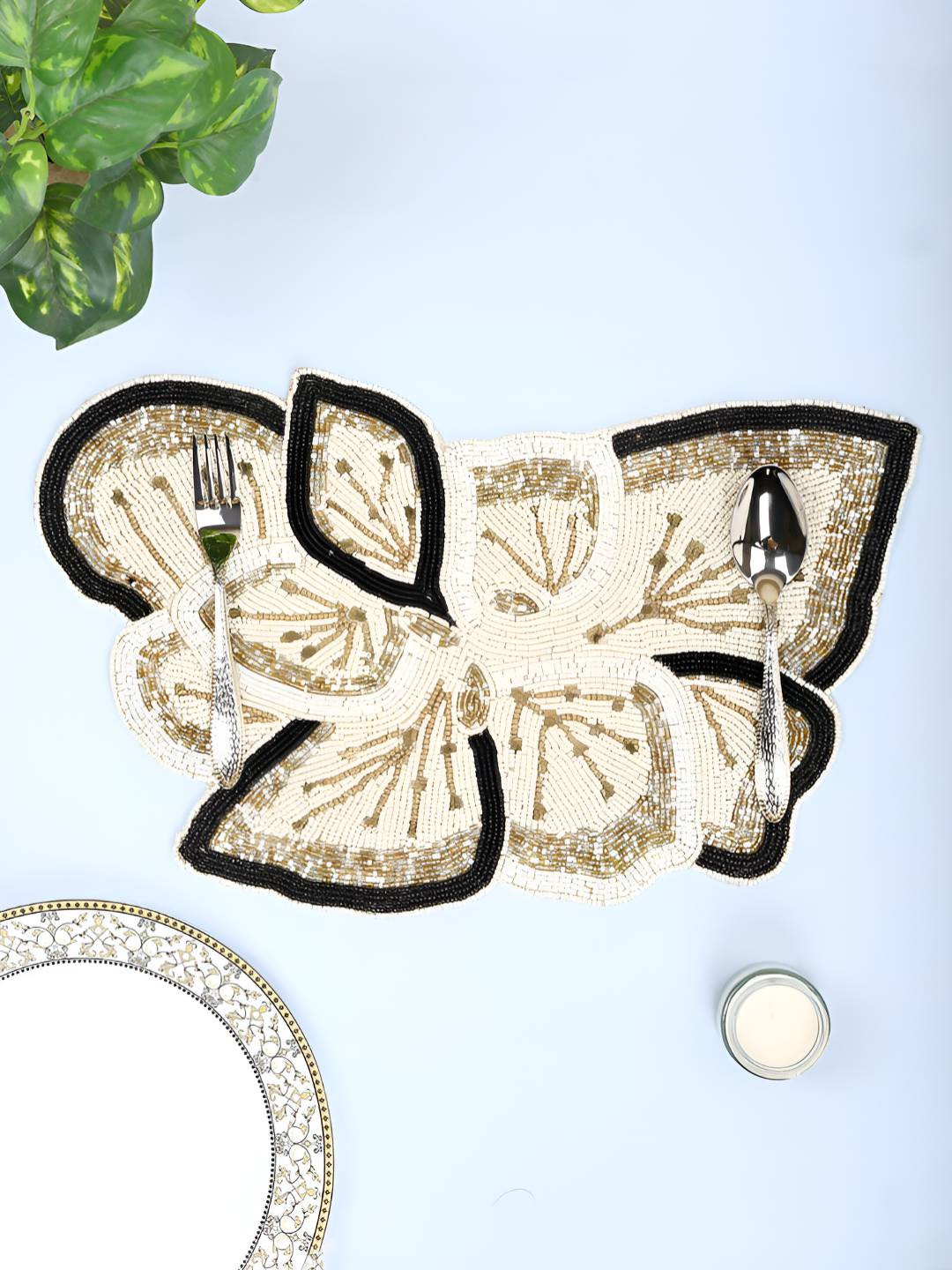 PURINA'S White & Black Rectangle Beaded Table Placemats