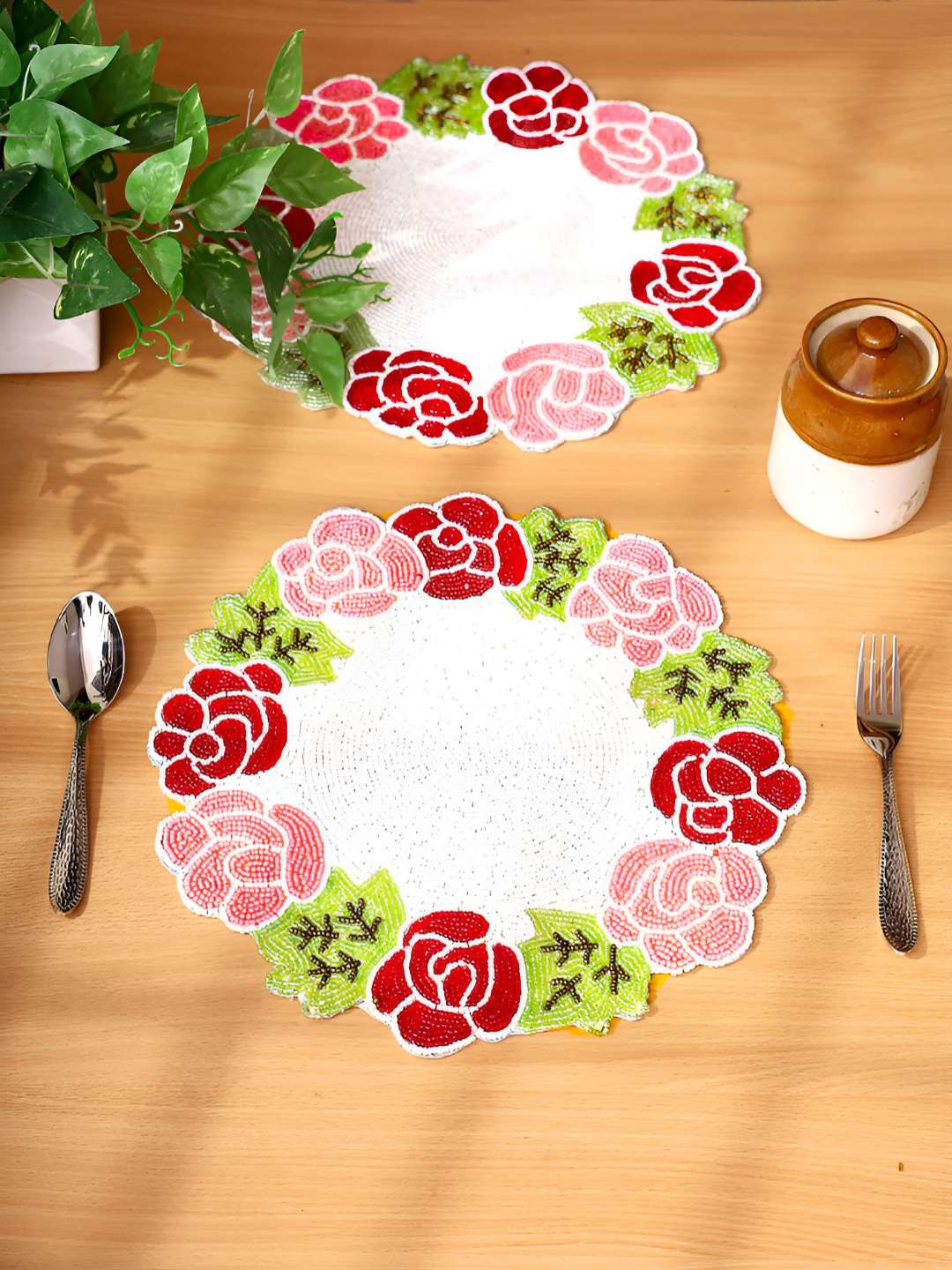 PURINA'S 2 Pcs Green & Cream Beaded Table Placemats