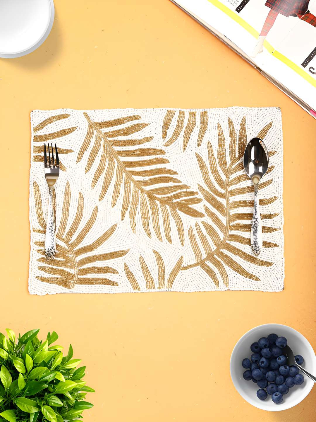 PURINA'S Green & Cream Colored Beaded Table Placemats