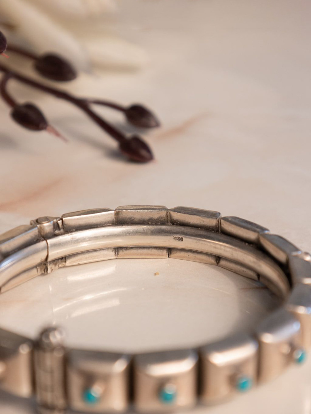 Shyle Square  Stone Embossed Kada Bangle