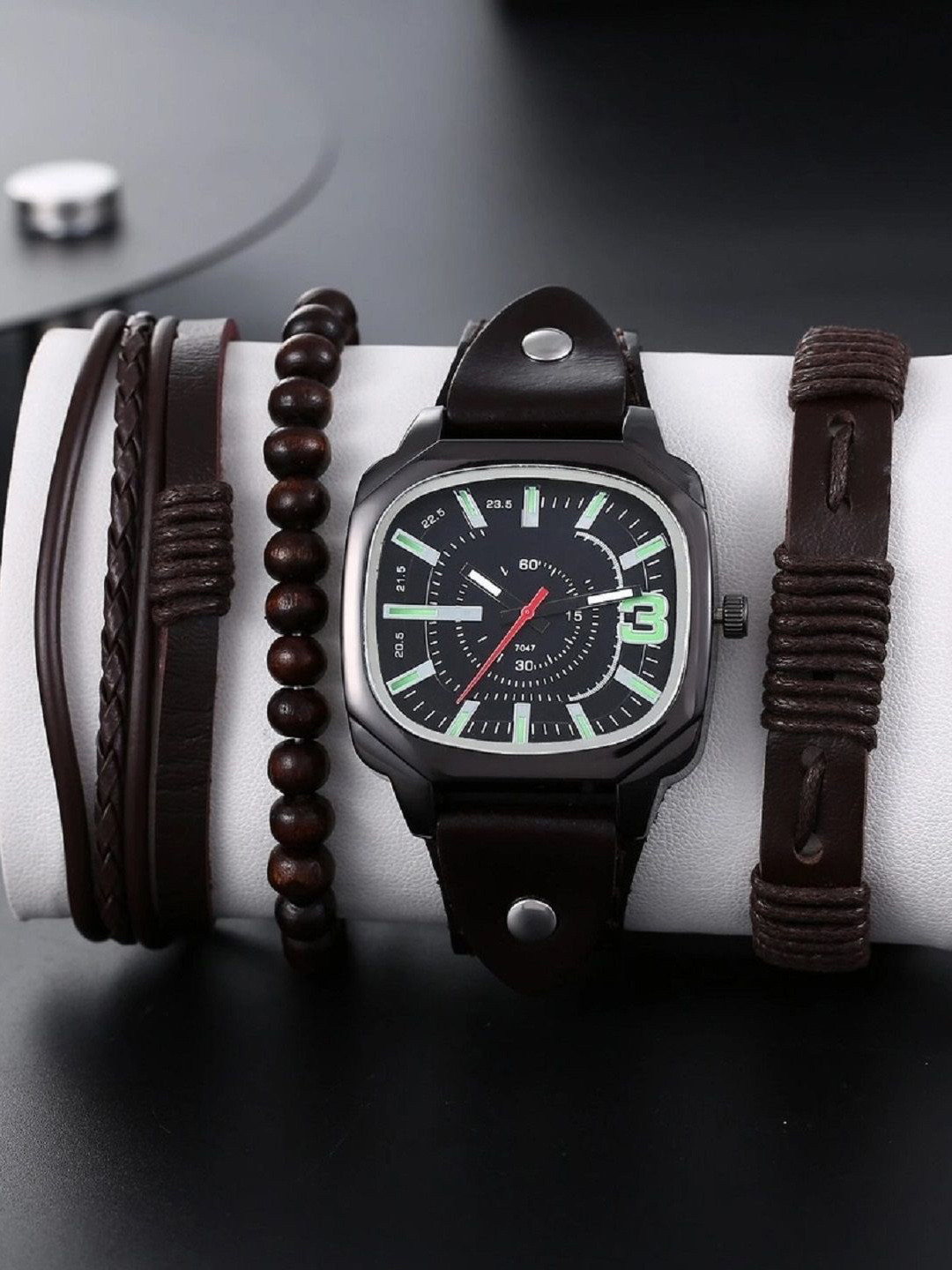 WATCHSTAR Men Dial & Leather Straps Analogue Watch VINTAGE BLACK