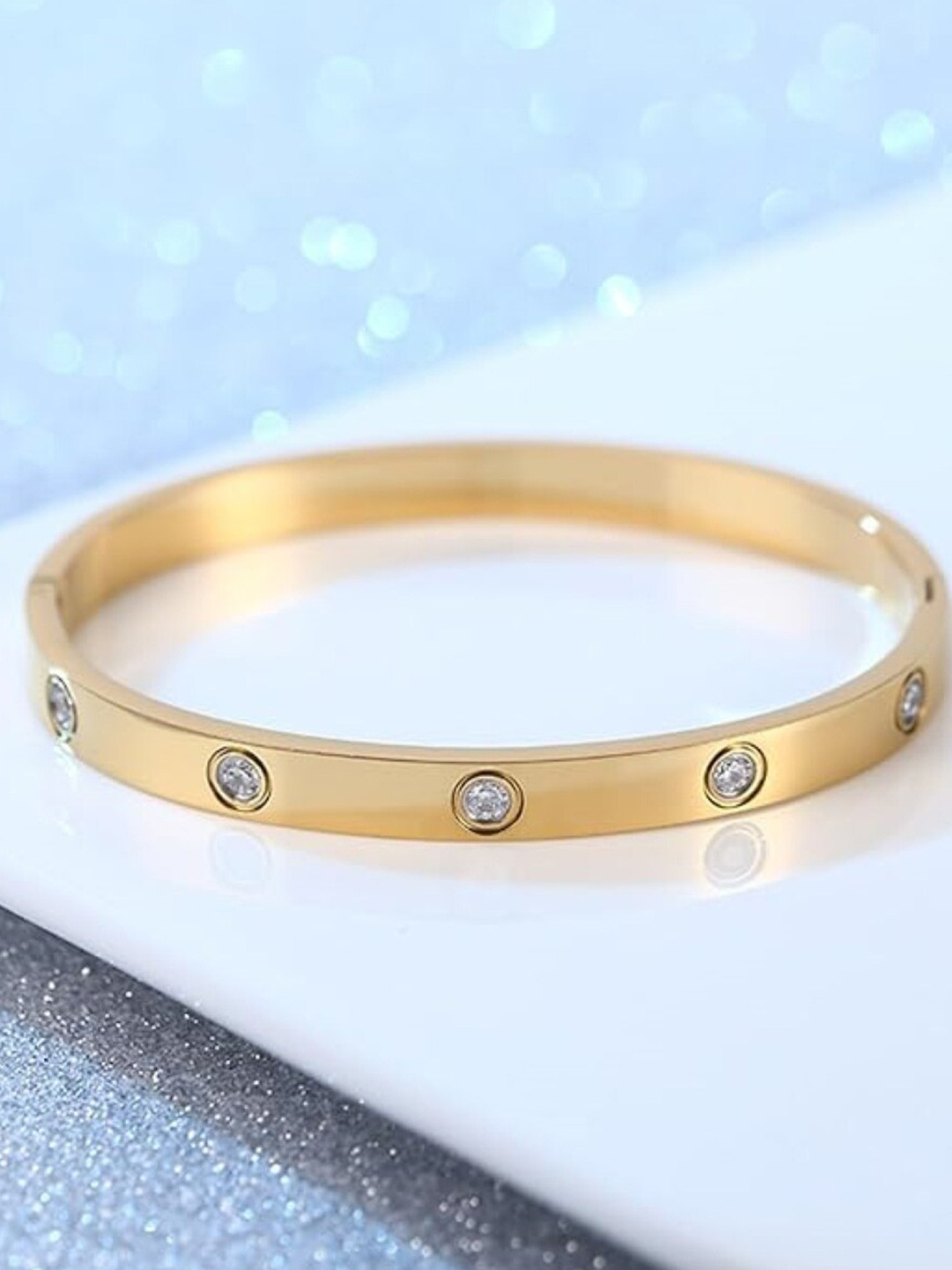 EL REGALO 2 Gold-Plated Bangle-Style Bracelet