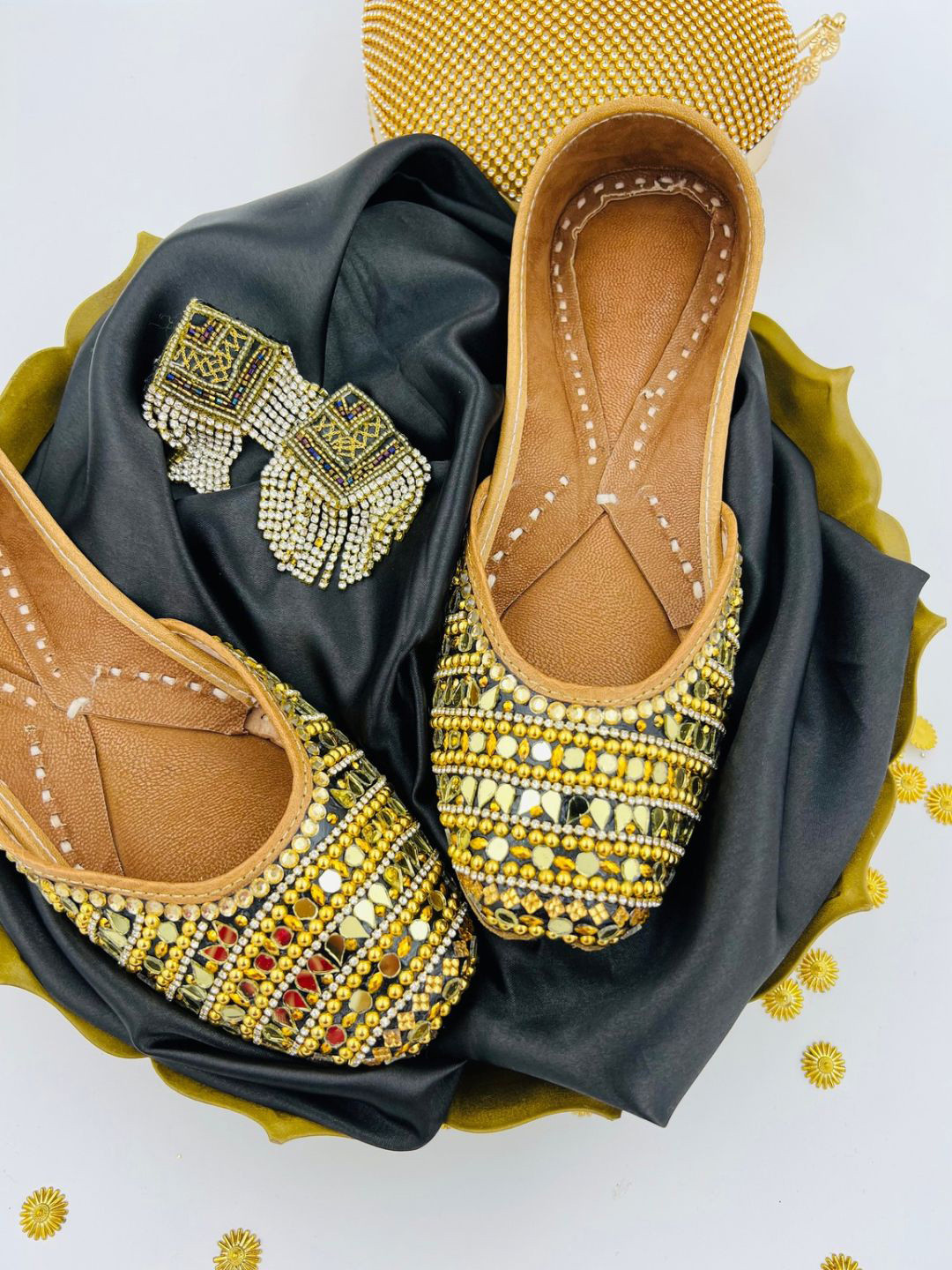 PehnawaCraft Black colour Golden embellished handcrafted leather mojaris