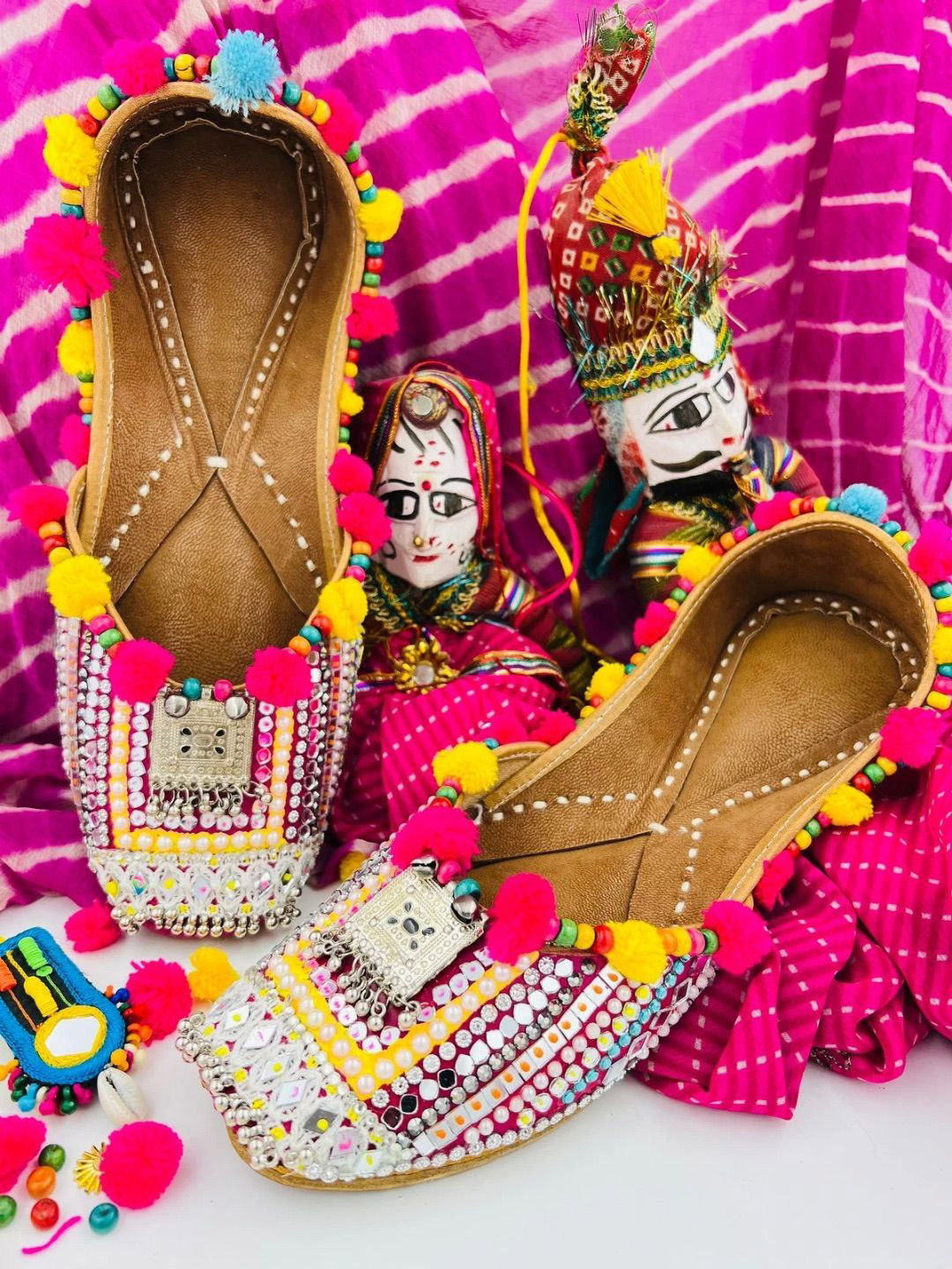 PehnawaCraft Embellished wooden beads, mirror & pompom boho handcrafted leather mojaris