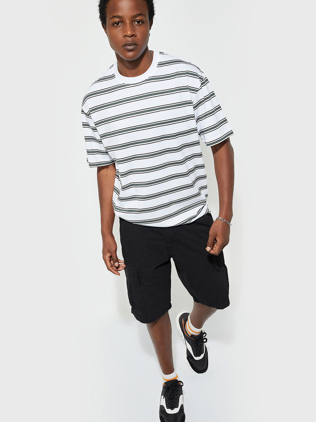 max URB_N Men Oversized Striped T-shirt