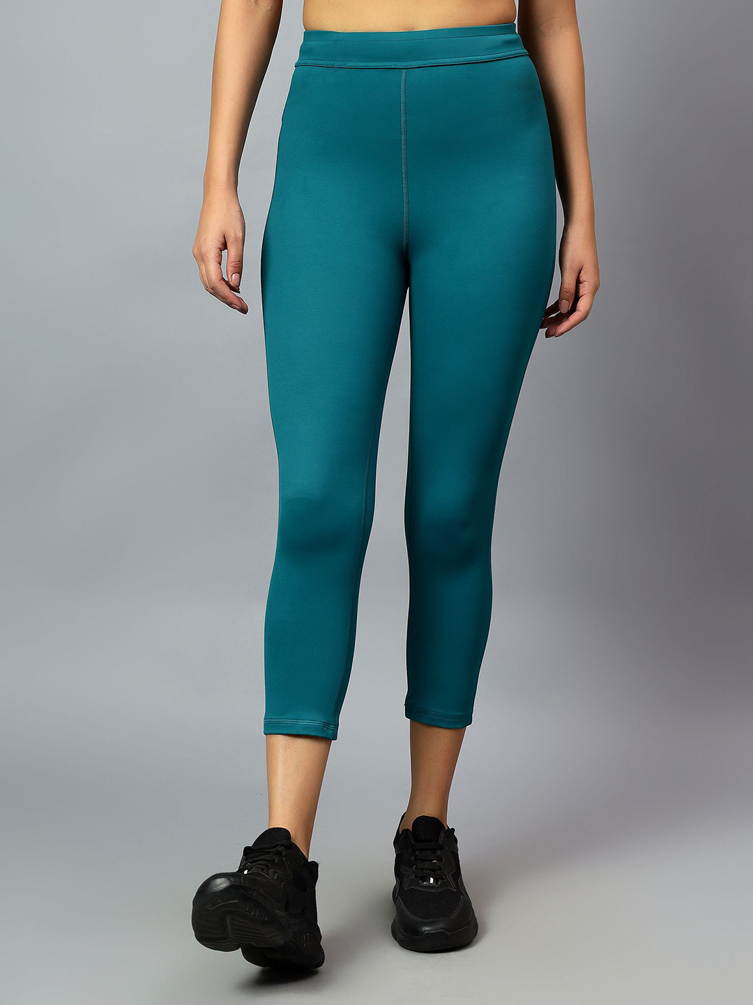 Fitkin Women Teal Green Capri with Zipper Pocket