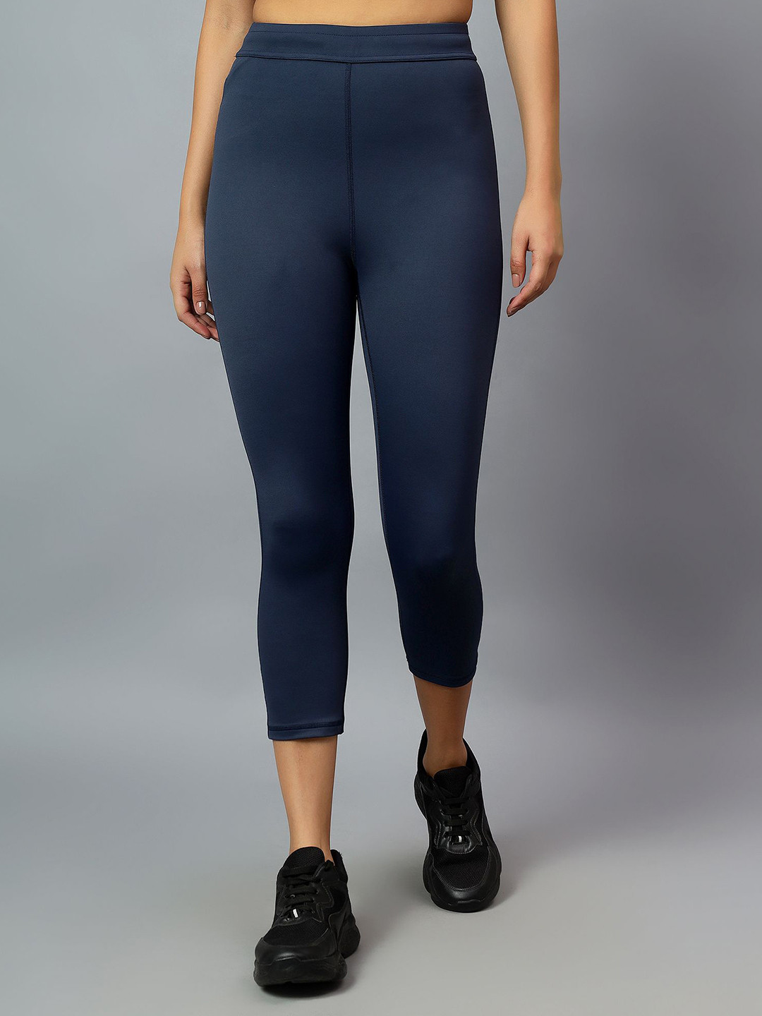 Fitkin Women Navy Capri with Zipper Pocket