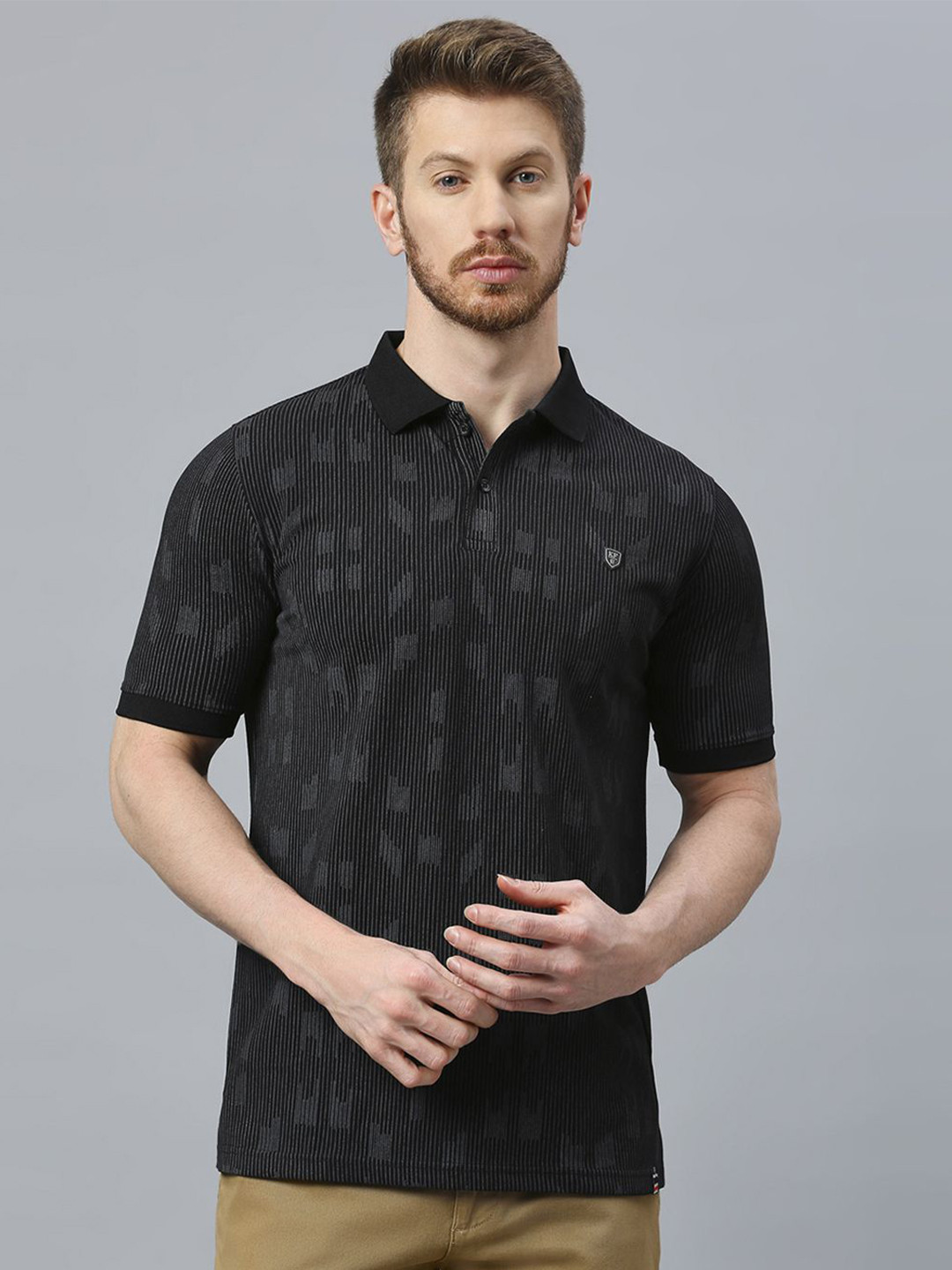 Klub Fox Men Mandarin Collar Pockets T-shirt