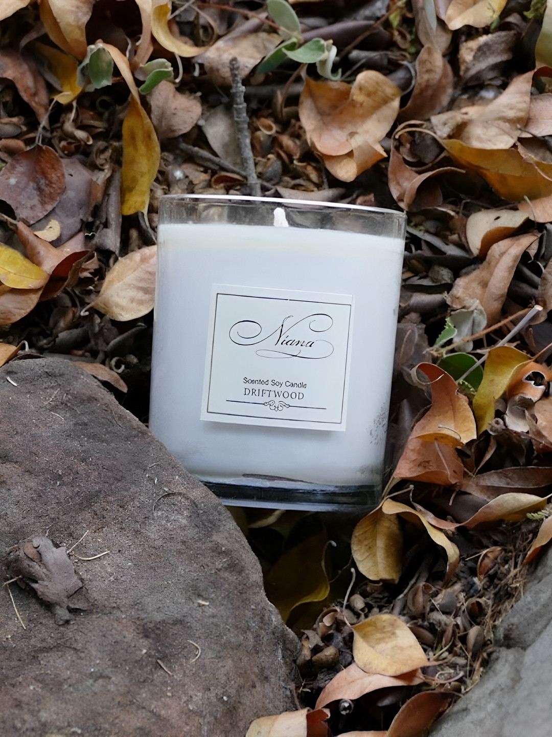 NIANA Driftwood Lead-Free Wick 1 Wick Driftwood Solid Geometric Regular Jar Candles