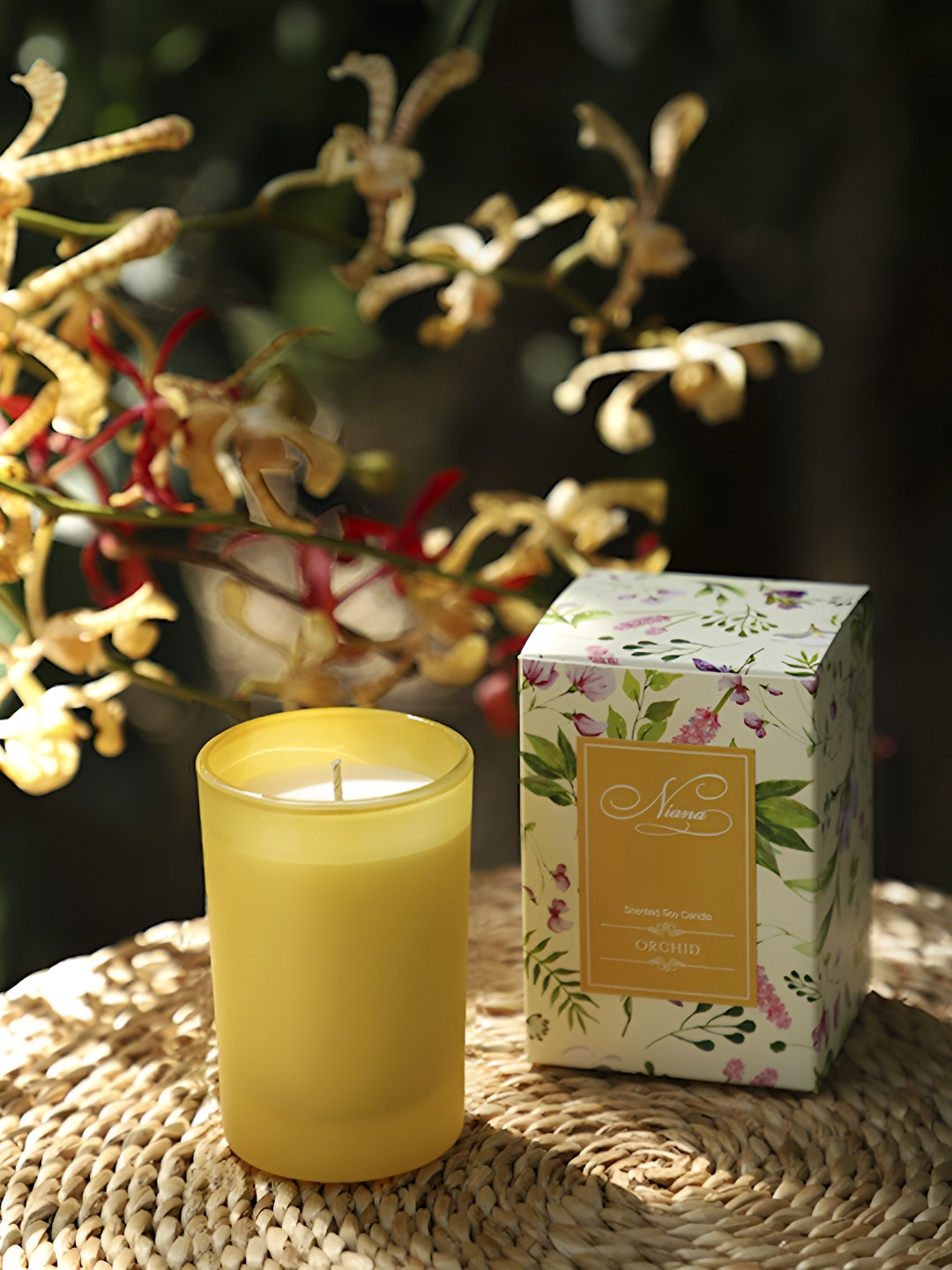 NIANA Orchid Lead-Free Wick 1 Wick Solid Geometric Regular Jar Candles