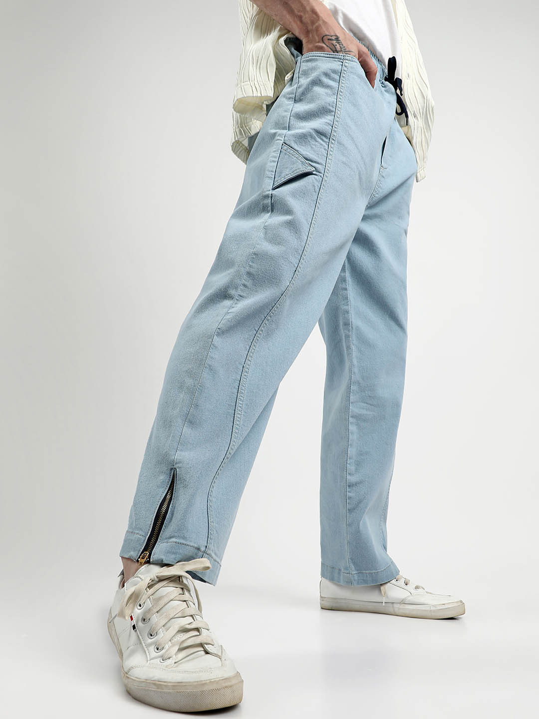 Campus Sutra Men Comfort Clean Look Mid-Rise Cotton Straight Fit Stretchable Denim Jeans