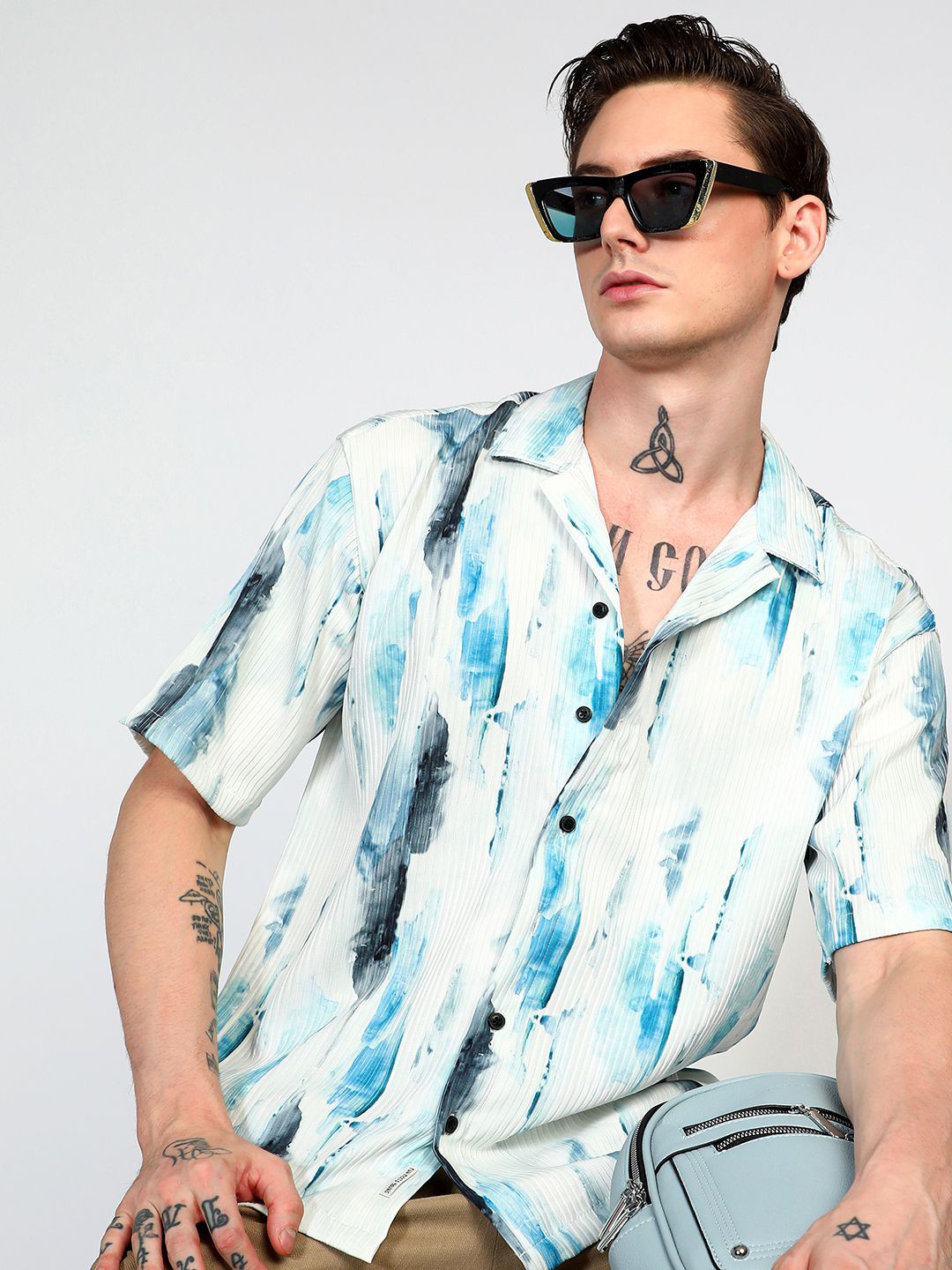 Campus Sutra Men Comfort Water Strokes Printed Cuban Collar Oversized Casual Shirt