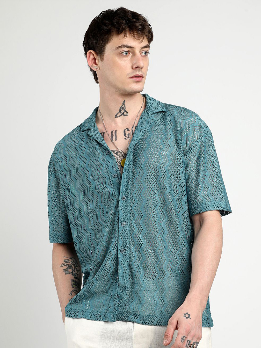 Campus Sutra Men Comfort Zig-Zag Self Designed Cuban Collar Casual Shirt