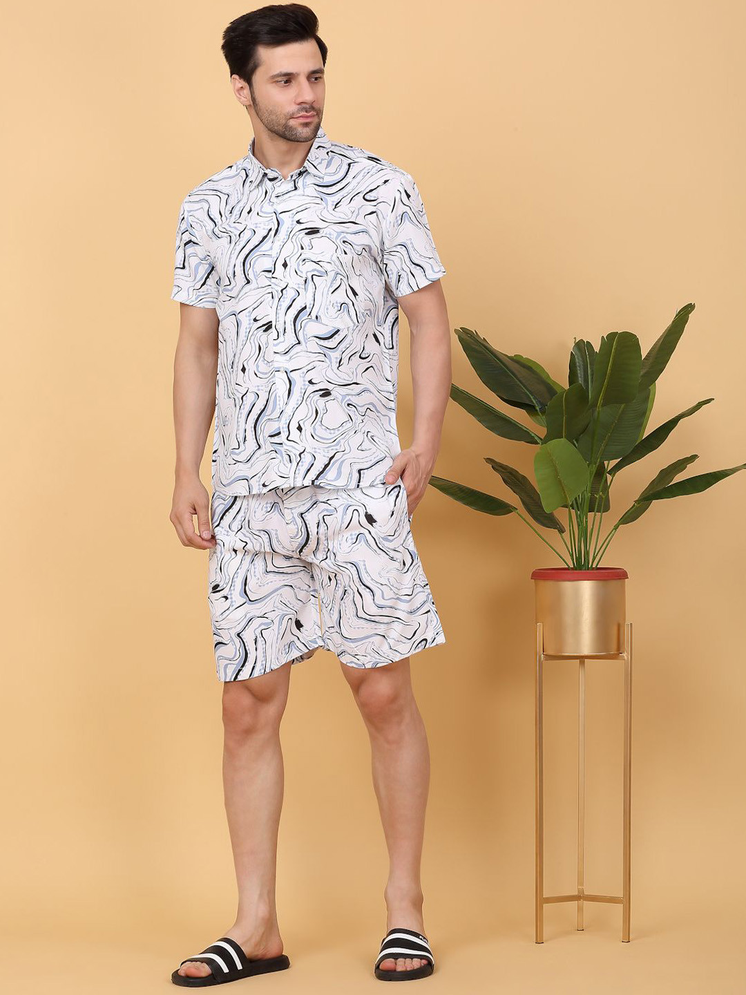 Sweet Dreams White Abstract Printed Short Sleeves Casual Shirt With Shorts