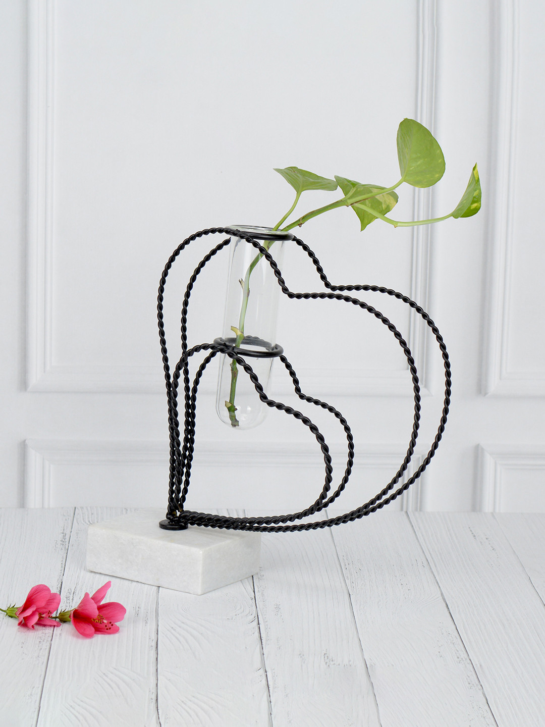 Maison Black & White Metal Heart Test Tube Bud Vase Planter