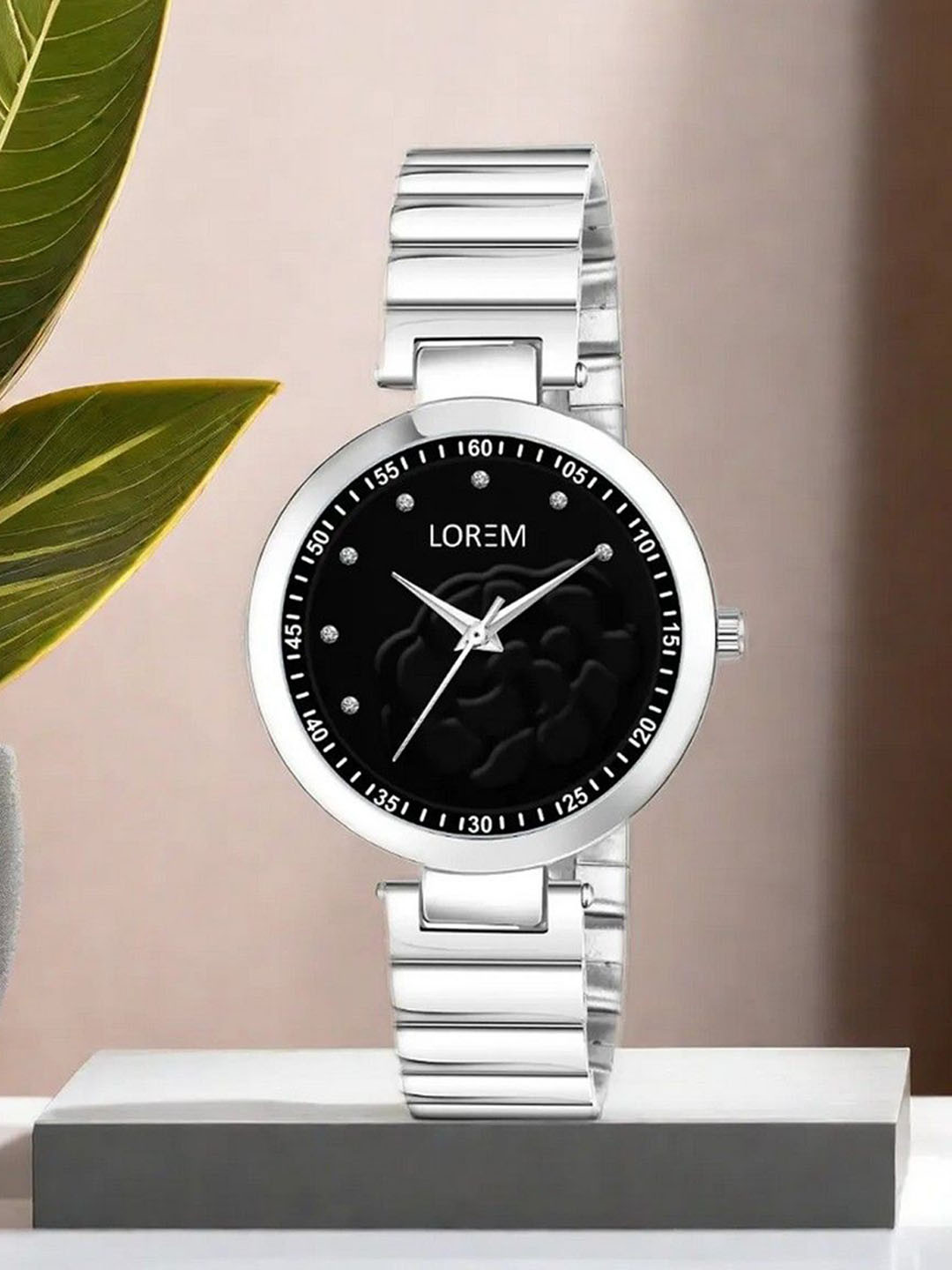 LOREM Women Dial & Stainless Steel Bracelet Style Straps Analogue Watch LR315-B