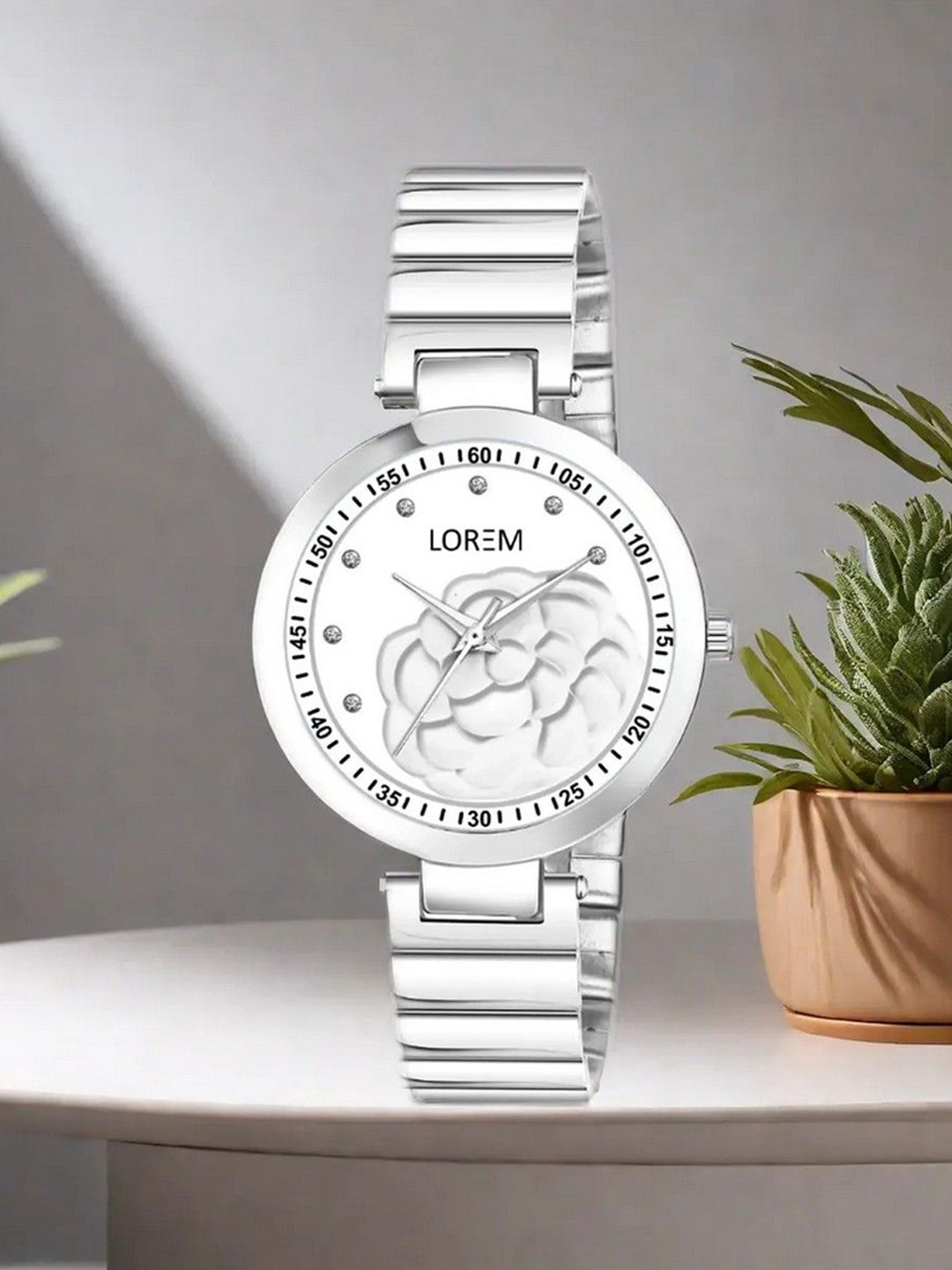 LOREM Women Embellished Dial & Stainless Steel Textured Straps Analogue Watch LR319-B