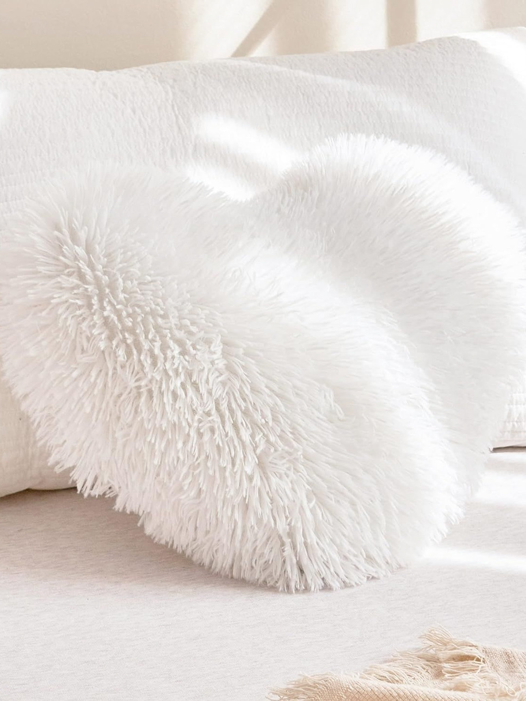 Cottonfry White Heart Shaped Pre-Filled Cushion