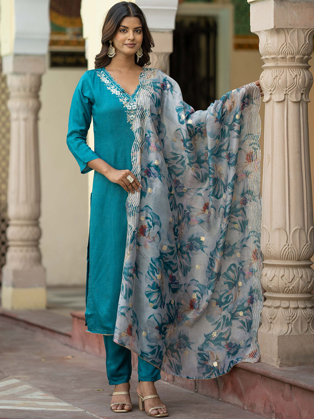 Navlik Embroidered Yoke Design Straight Kurta & Trousers With Dupatta