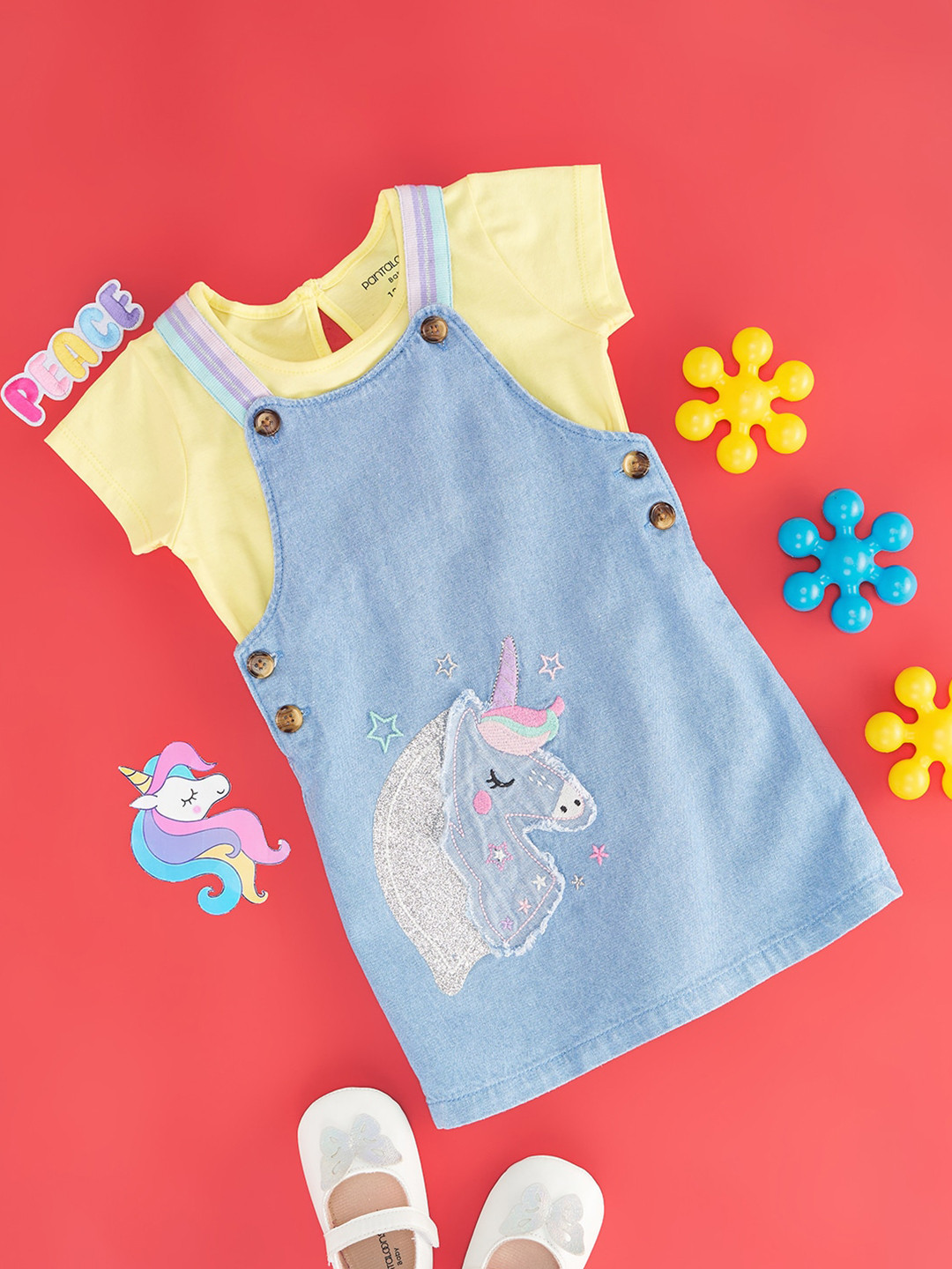 Pantaloons Baby Girls Graphic Printed Pinafore Dress with T-shirt