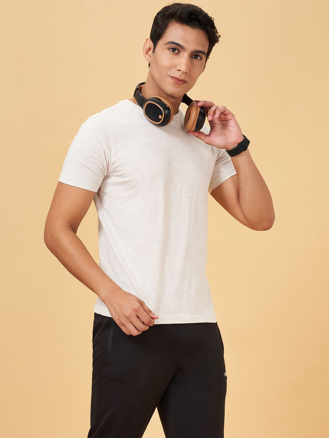 Ajile by Pantaloons Men V-Neck Pockets T-shirt