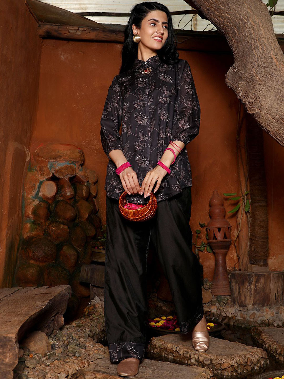 QISSA Women Black Floral Printed Spread Collar Bishop Sleeves Tunic With Palazzos Co-Ord Set