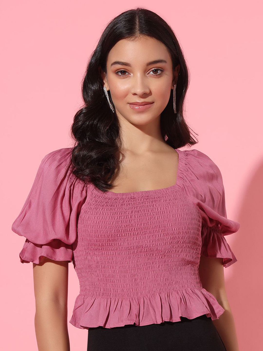 Trend Arrest Solid Square Neck Smoked Crop Top
