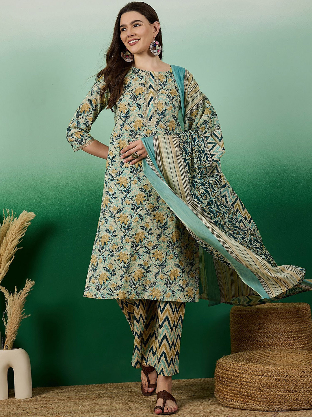 SERONA FABRICS Floral Printed Round Neck Pure Cotton Kurta With Palazzos & Dupatta
