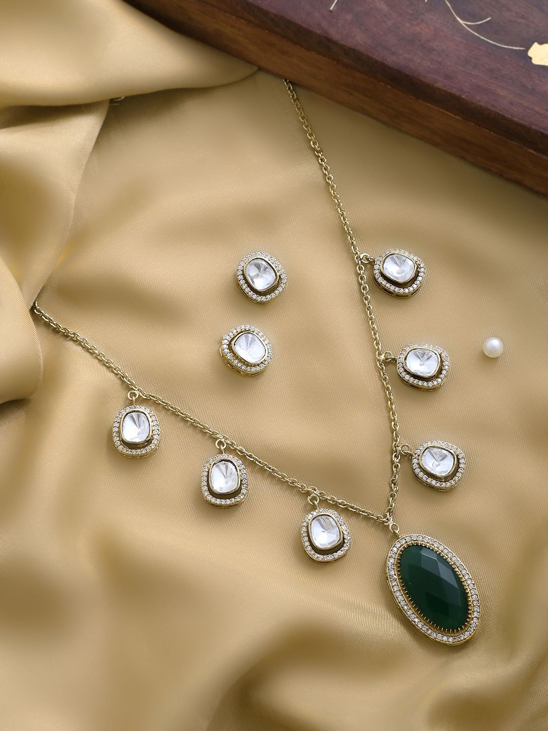 Hasli Regal Heritage Green Kundan Studded Gold Necklace Set