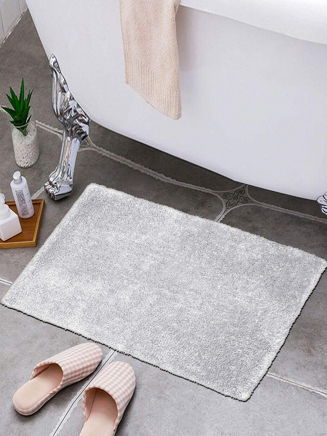 THE HOME TALK Grey 2 Pieces Anti Skid Bath Rugs