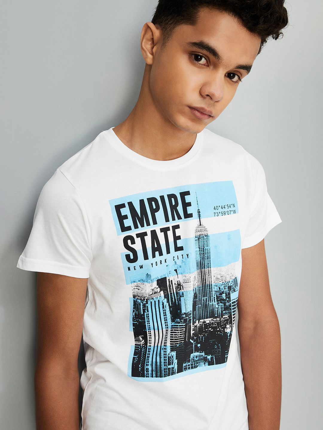 max Boys Graphi Printed Round Neck Pure Cotton T-shirt