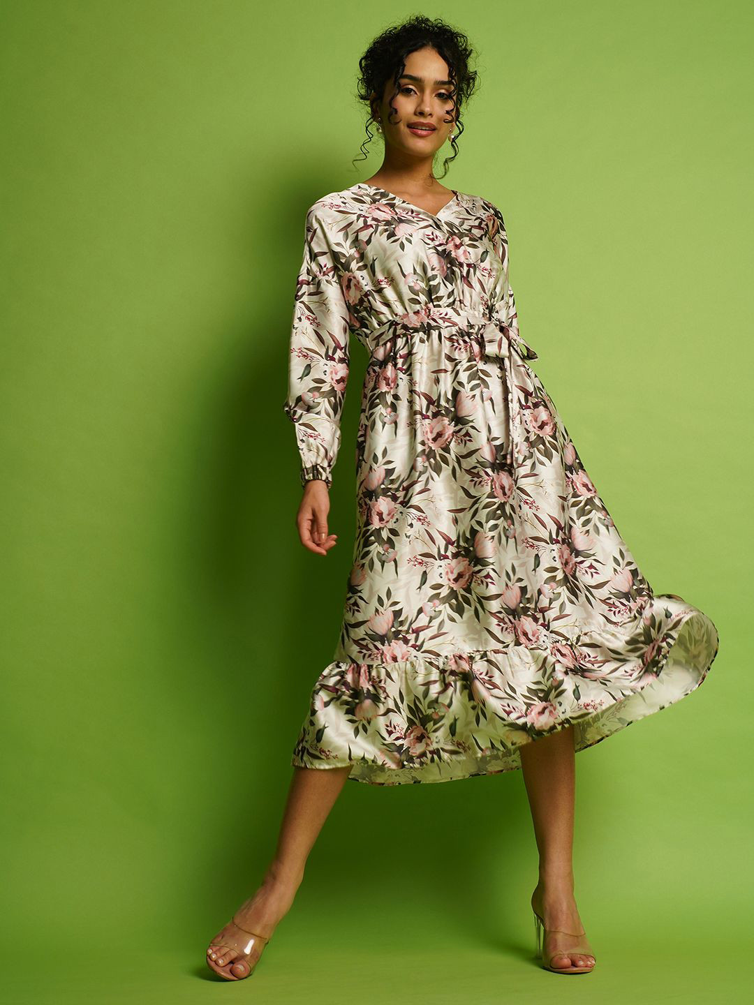 Globus White Floral Print Fit and Flare Bishop Sleeves Midi Dress