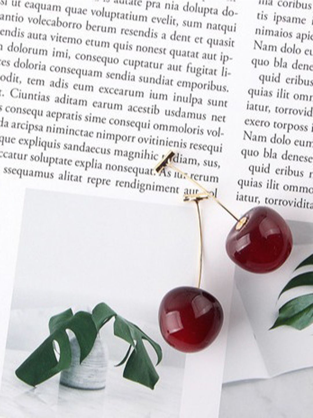 FIMBUL Cherry Fruit Classic Drop Earrings